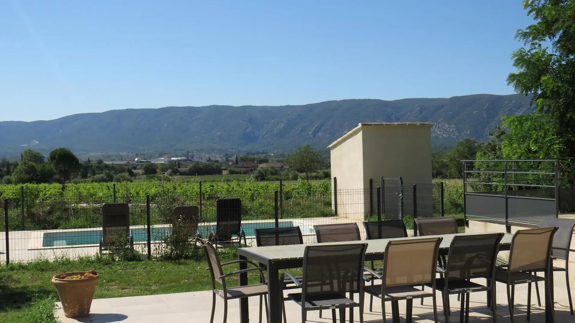 Maison Face Au Luberon Avec Piscine - 5 Chambres Cabrieres-d'Avignon 0*,